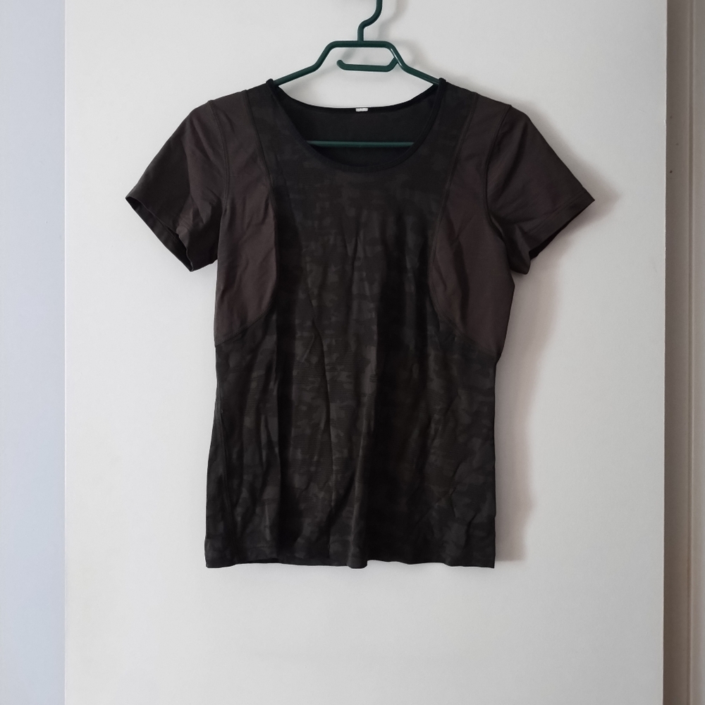 Lululemon Camo Jersey Short Sleeve Top 4